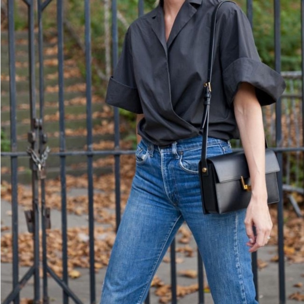 Hi, I’m Lil Miss Minimalist. A fashion girlie on a quest for minimalism.